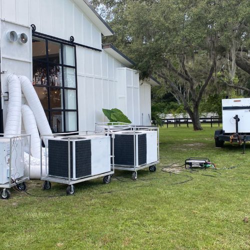 portable restroom rental in Tampa