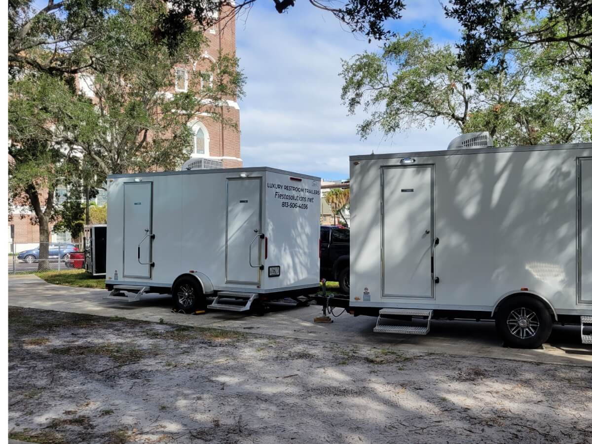 trailer restroom rental in Tampa